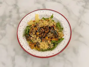 Ensalada tibia de pollo