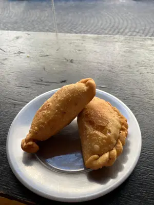 Empanada de carne suave frita