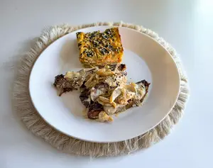 Carne strogonoff con tortilla