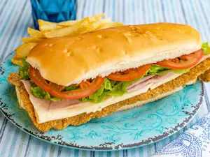 Swch de mila de pollo + fritas