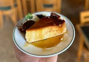 Flan mixto