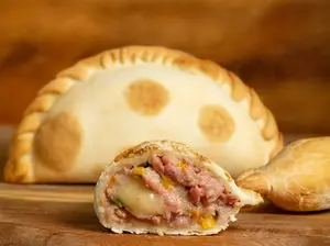 Empanada de choripan