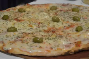 Pizza doble muzzarella