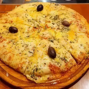 Pizza cuatro quesos