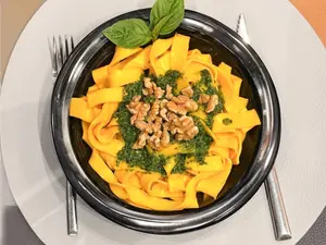 Fideos cortados a cuchillo de huevo