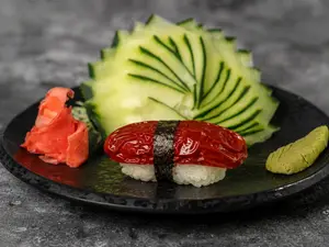 Nigiri tomate confitado