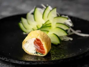 Tamago roll