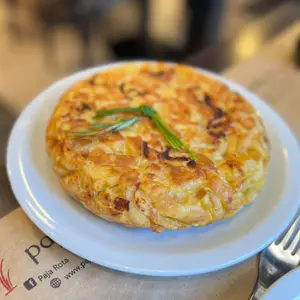 Tortilla de papa y cebolla