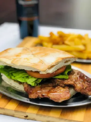 Sandwich De Bondiola