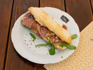 SANDWICH CRIOLLO