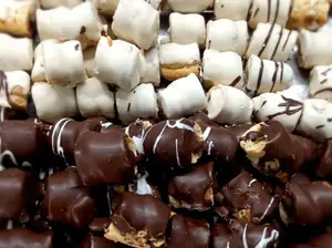 Cañoncitos de hojaldre con dulce x250gr