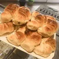 1/2 de medialunas de manteca