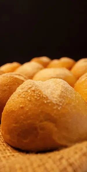 Peguetas azucaradas piñitas