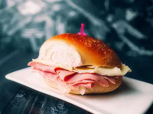 Sandwich Pebete JyQ