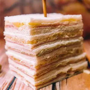Sandwiches triples especiales