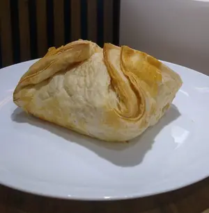 Hojaldre De Carne Mechada