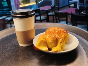 Cafe + 2 facturas