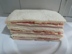 1 sandw. de miga tomate