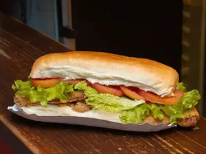 MILANESA LECHUGA Y TOMATE