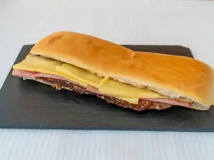 Churrasco Con Jamón Y Queso