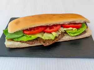 Churrasco Con Lechuga Y Tomate
