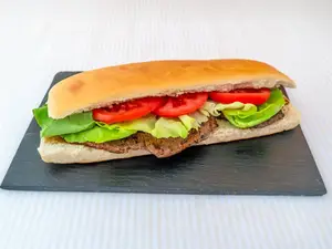 Churrasco lechuga tomate huevo