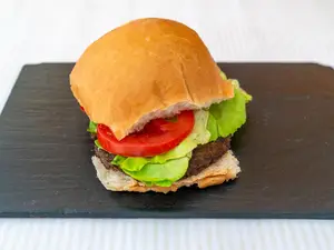 Hamburguesa lechuga y tomate