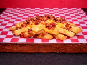 Papas medianas con cheddar