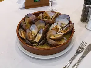 Almejas a la provenzal