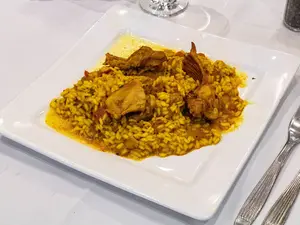 Arroz con conejo