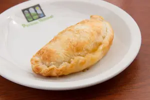 Docena de empanadas de salmón