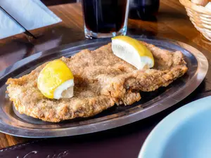 Milanesa Con Guarnicion