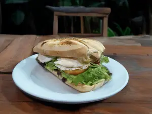 Sándwich de bife completo