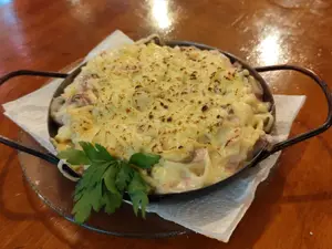 Cintas parisienne.