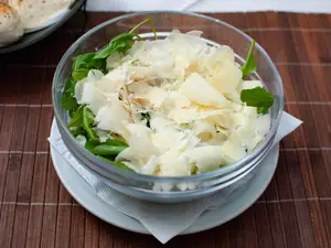 Ensalada Rucula Y Parmesano