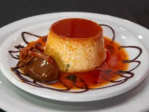 Flan con dulce de leche