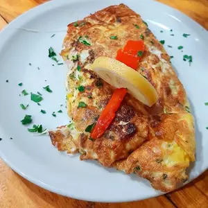 Omelette De Jamon Y Queso