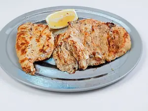 Pechuga de pollo grillé