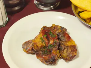 Rinones con guarnición