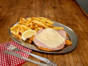 Milanesa jamón y queso carne