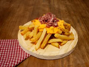 Papas fritas a la calabresa