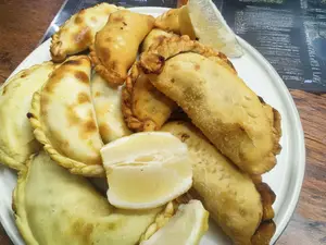 Emp carne picante frita
