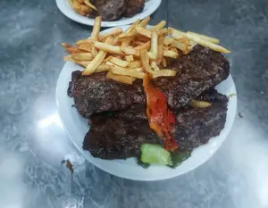 Entraña con guarnición