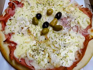 Fugazzeta Con Jamón