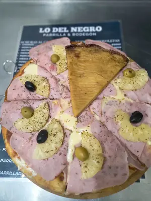 Muzza Y Ananá