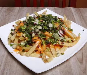 P/fritas ched/bacon/verdeo gde