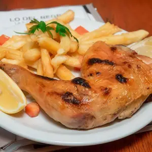 Pata muslo de pollo con guarni