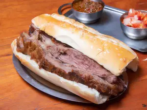 Sandwich De Vacio Con Fritas