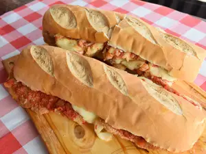 2 sanguches milanesa napo