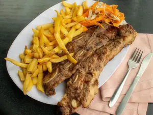 Asado con guarnición